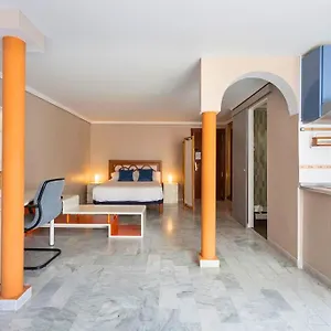 Luminosity Square Studio. Francos 14 Apartamento Sevilla